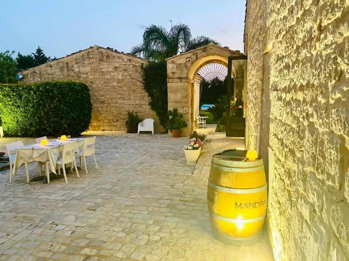 Torre Dantona Country Suites Pozzallo Εξωτερικό φωτογραφία