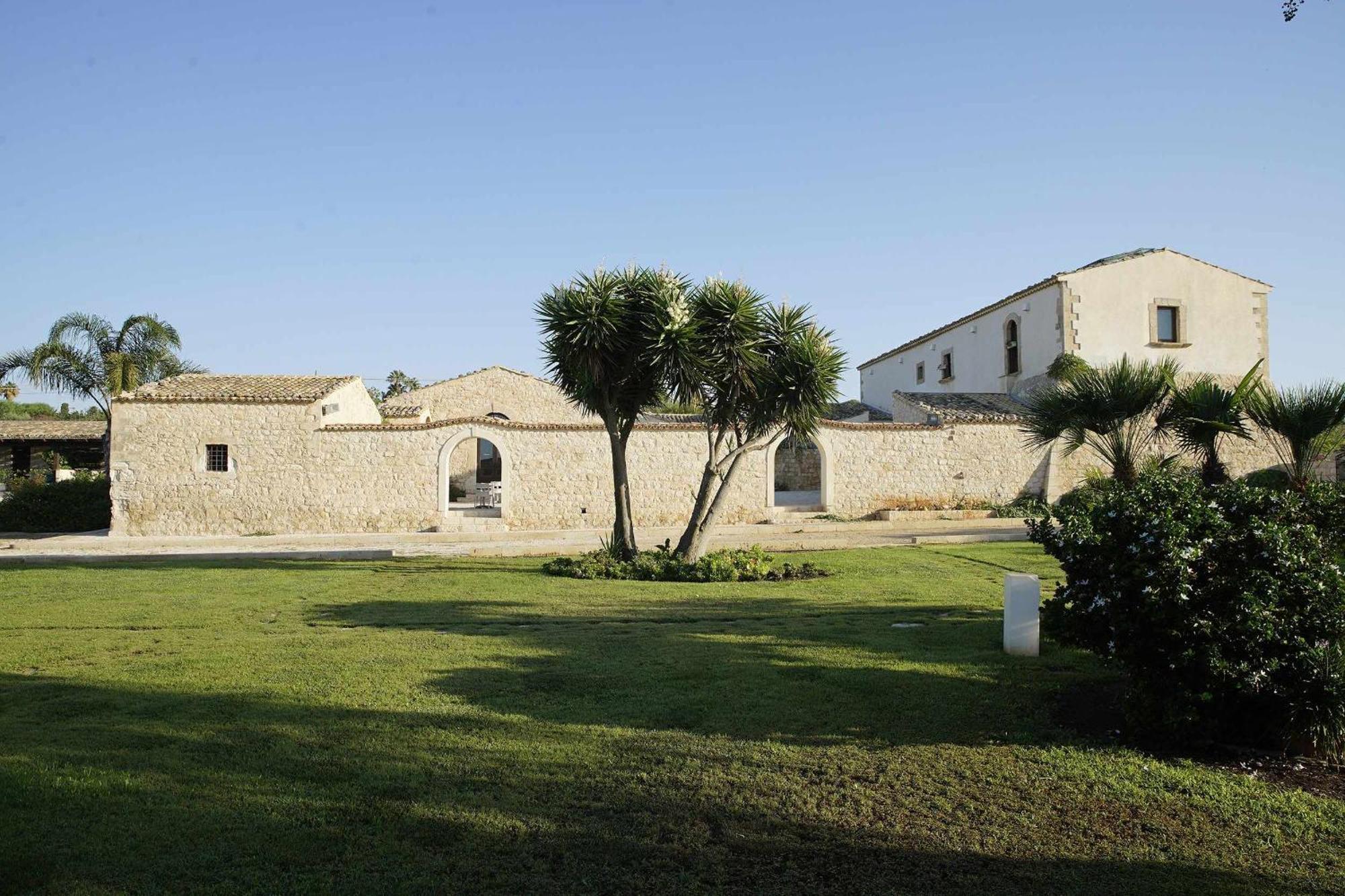 Torre Dantona Country Suites Pozzallo Εξωτερικό φωτογραφία